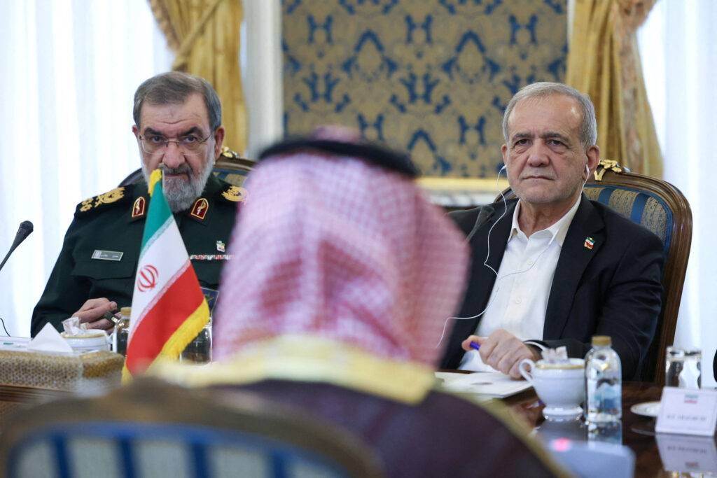 Saudi Arabia, Turkey and Pakistan send envoys to Iran in push to end war