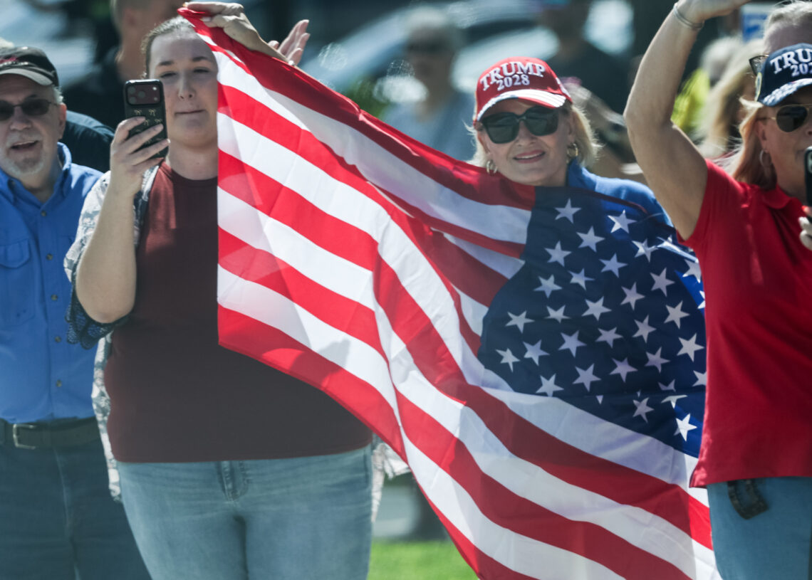 These Trump voters changed their minds — and are key to the midterms
