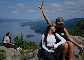 Why Some People Are Paying to Make Friends