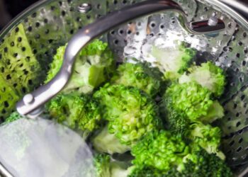 The broccoli-cooking mistake that may reduce its health benefits