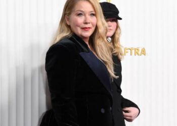 What Christina Applegate’s misdiagnosis reveals about MS