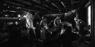 Shoegaze Guitarist Reveals Cancer Diagnosis, Band Cancels Upcoming Tour Dates