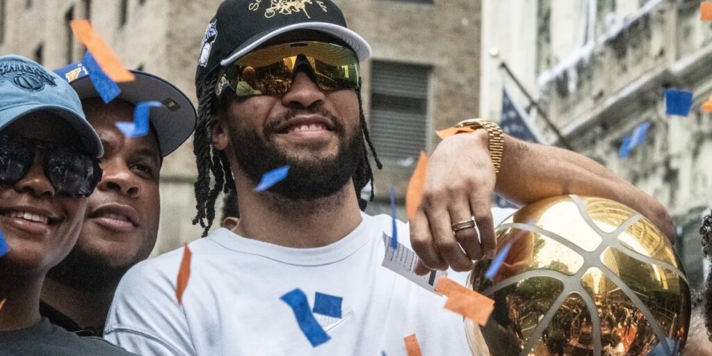 MSG Sports is splitting the Knicks and Rangers into two stocks, and history says spin-offs tend to beat IPOs