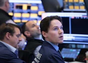 Suddenly, Wall Street is worried that the U.S. economy is more ‘vulnerable’ than it looks