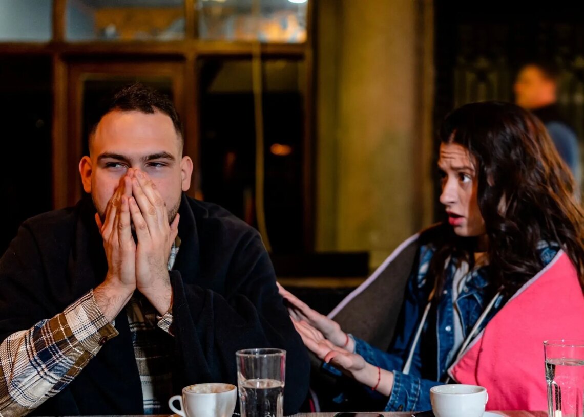 How to Leave a Bad First Date Without Being a Jerk: A Helpful Guide