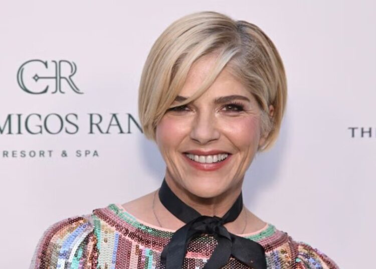Selma Blair Apologizes to People She ‘Hurt or Frightened’ After Plane Incident and Arrest