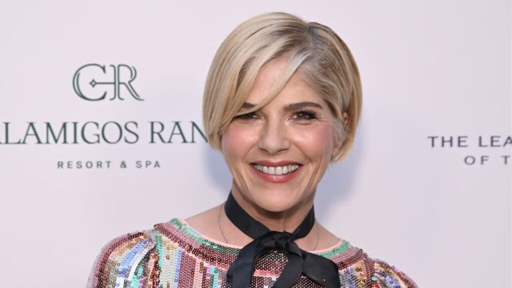 Selma Blair Apologizes to People She ‘Hurt or Frightened’ After Plane Incident and Arrest