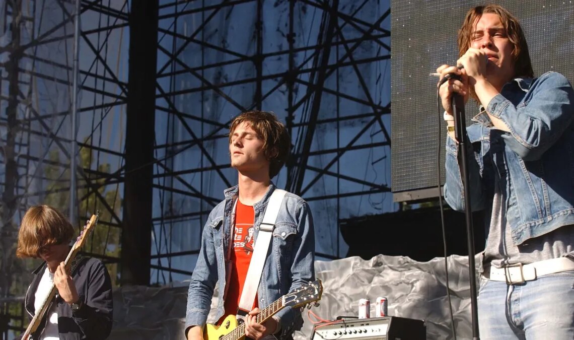 3 Indie Bands From the 2000s That Millennials Made Their Entire Personality