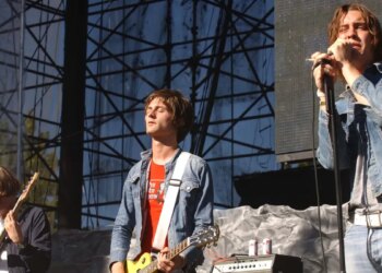 3 Indie Bands From the 2000s That Millennials Made Their Entire Personality