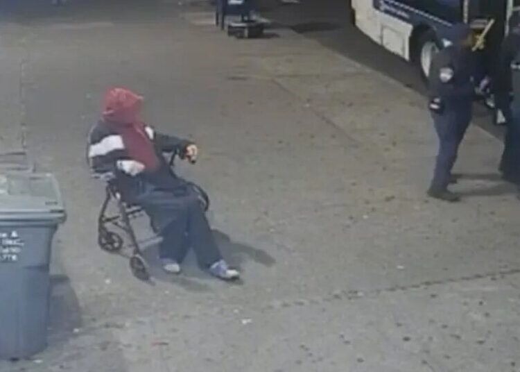 He Said He Paid the $3 Bus Fare. Then M.T.A. Workers Tackled Him.
