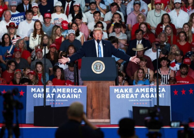 Trump defends White House redecorating — and Cheesecake Factory — from Obama’s mocking