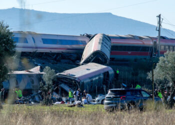 At least 30 people killed after trains collide in Spain