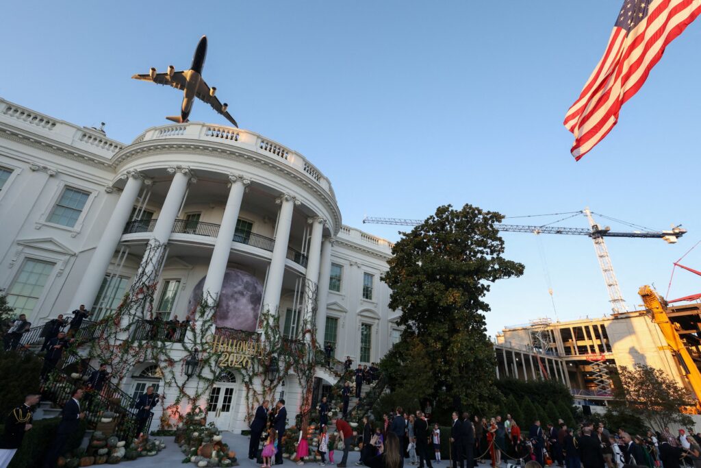President’s plane conducts D.C. flyover for Halloween, White House says