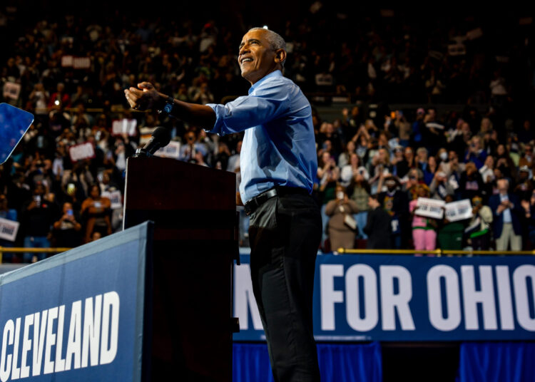 In first midterm rallies, Obama assails Trump administration
