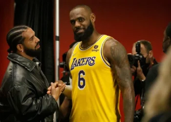 LeBron James Jams Out to Drake After Spending Months Supporting His Enemies, Jay-Z and Kendrick Lamar