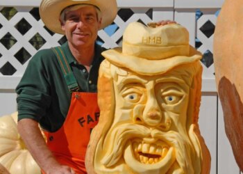 Meet the ‘Picasso of Pumpkin Carving,’ Whose Halloween Creations Are Absolutely Insane