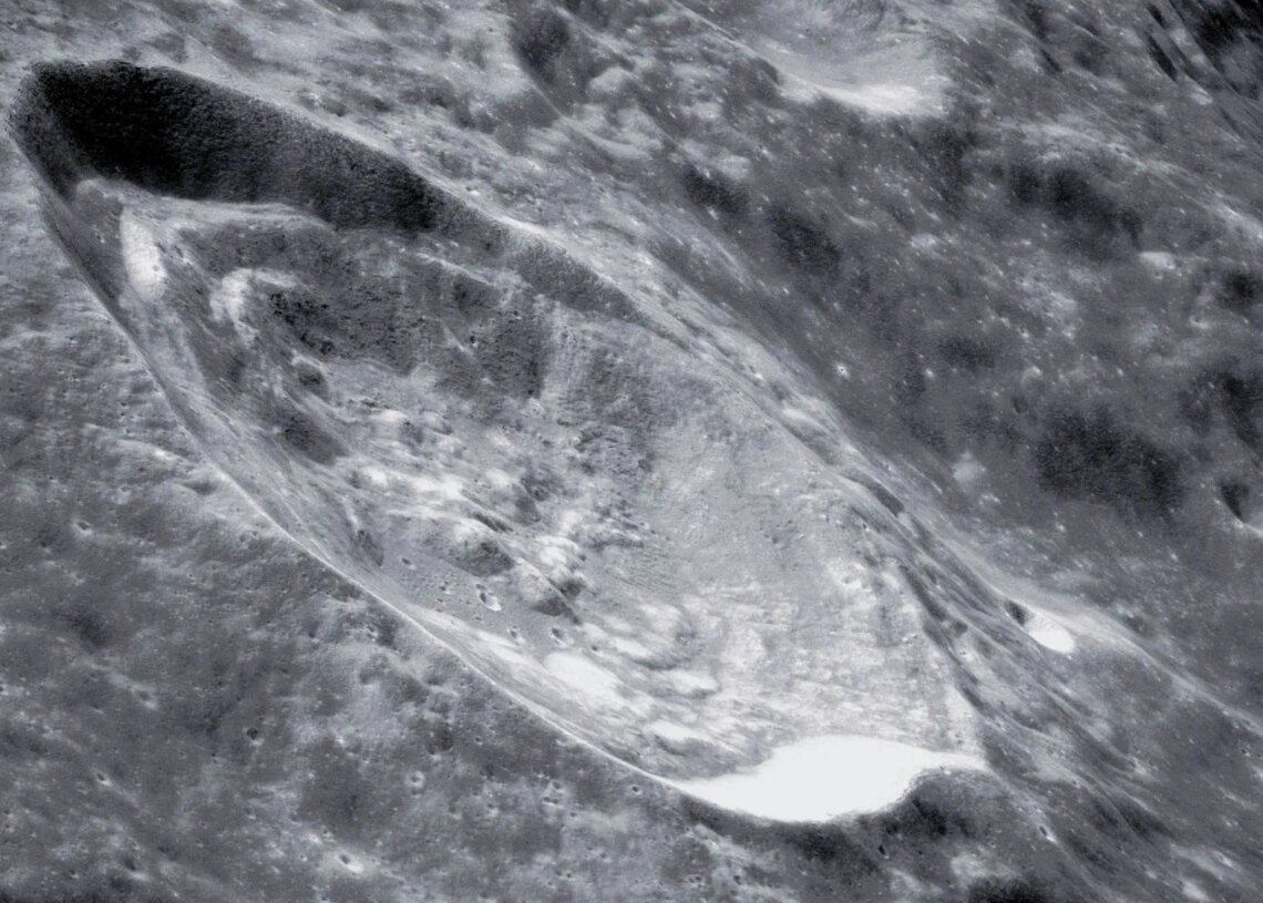 NASA Wants to Explore a Giant Moon Hole That Could Shelter Astronauts