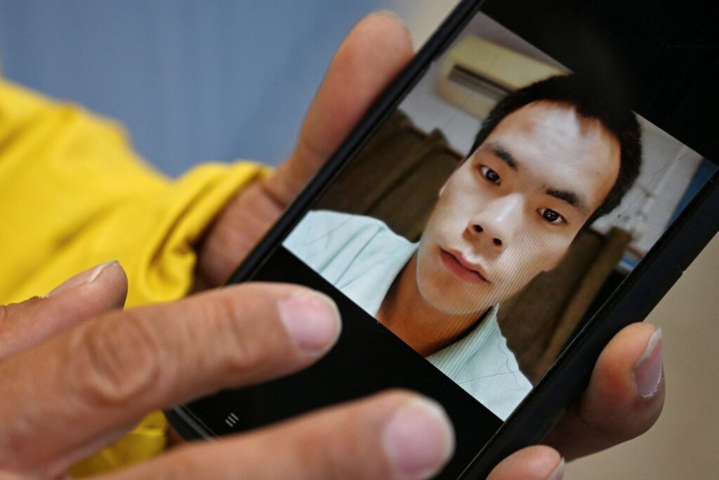 ICE failed to monitor detainee at risk of suicide who later killed himself