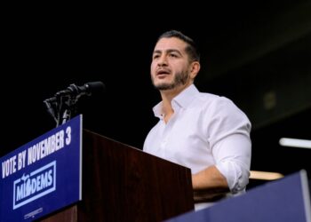 Why these Arab Americans who voted for Trump now back Abdul El-Sayed
