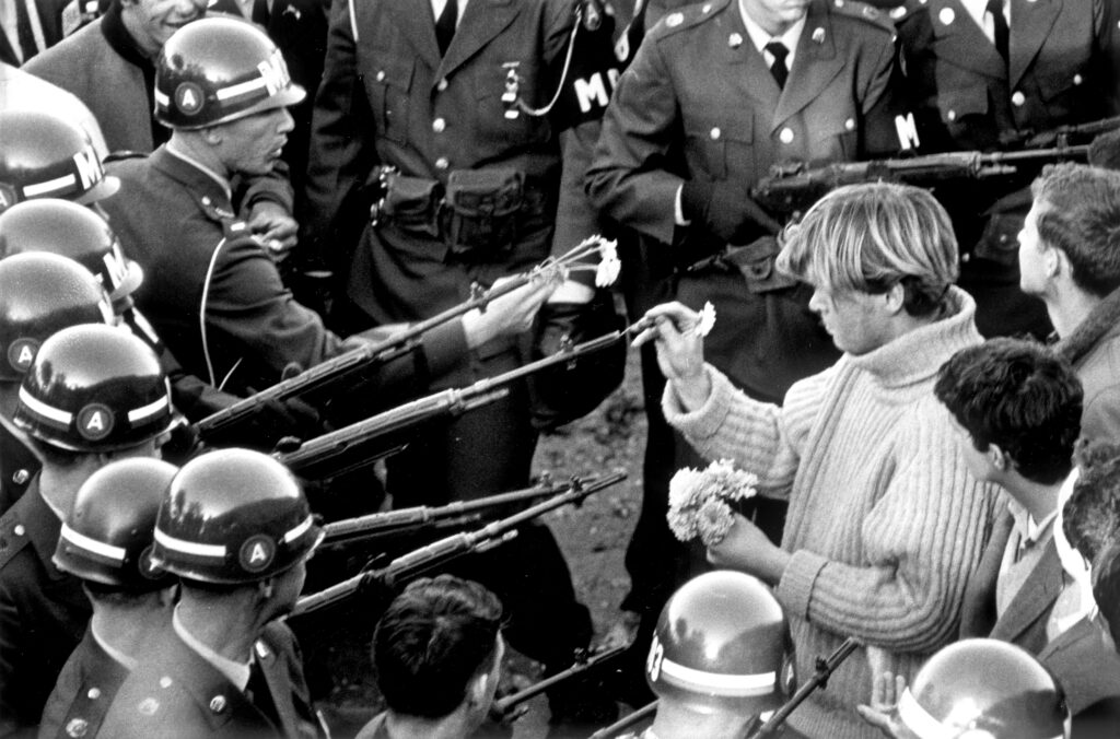 When protesters tried to levitate the Pentagon — and produced an anti-war icon