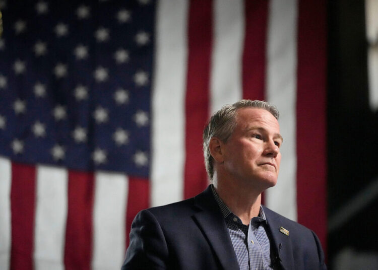 GOP is touting tax cuts to keep Ohio and Congress red. Voters aren’t sold.