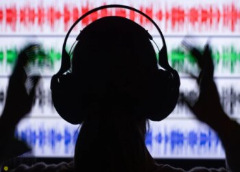 3 Psychological Tricks That Make Certain Songs Impossible to Forget
