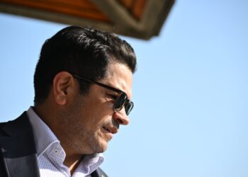 Rep. Jimmy Gomez seeks reelection under ethical cloud in California