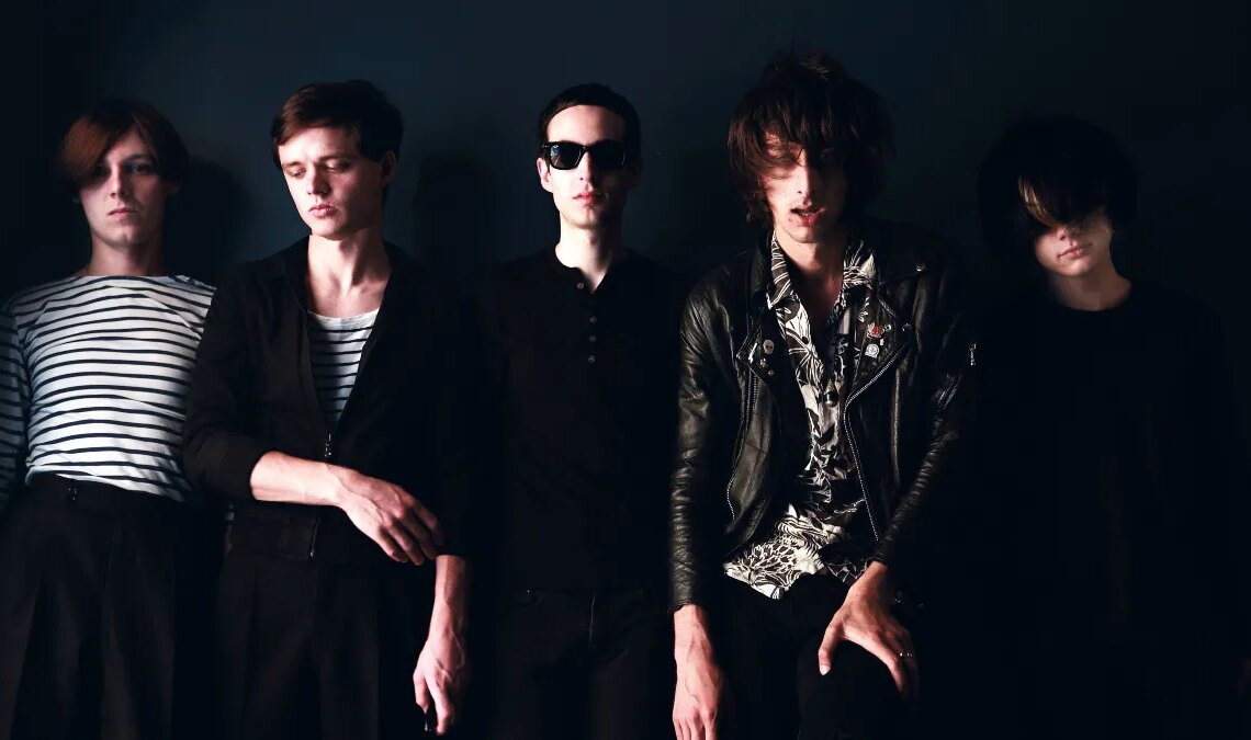 3 Legendary Shoegaze Albums From the 2000s That Millennials Somehow Forgot About