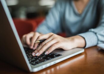 Stop Accusing Writers of Using AI Just Because They Use Em Dashes