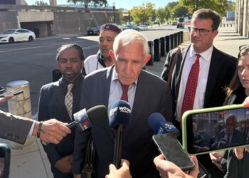 Prosecutors to retry bribery case against D.C. Council member Trayon White Sr.