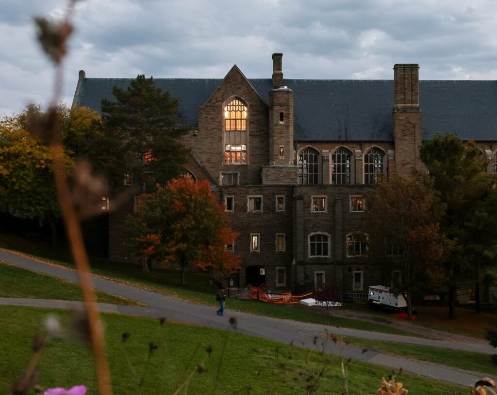 Cornell faculty senate moves ahead with no-confidence vote on administration