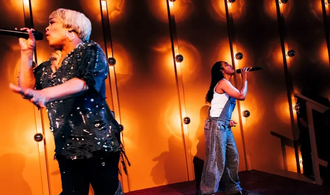 TLC Member Revealed to Be Suffering From Sickle Cell Crisis During Las Vegas Show: ‘Hold It Down for Her’