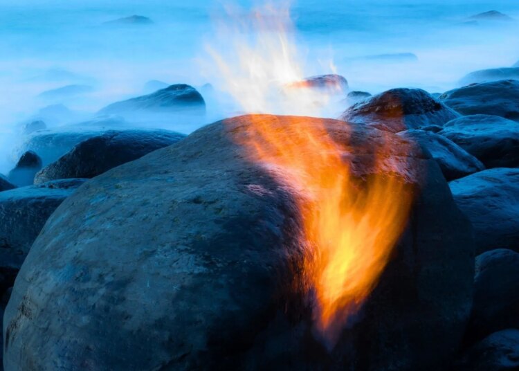 The Ocean Floor Has Rocks That Can Set Themselves on Fire. Here’s How It Works.