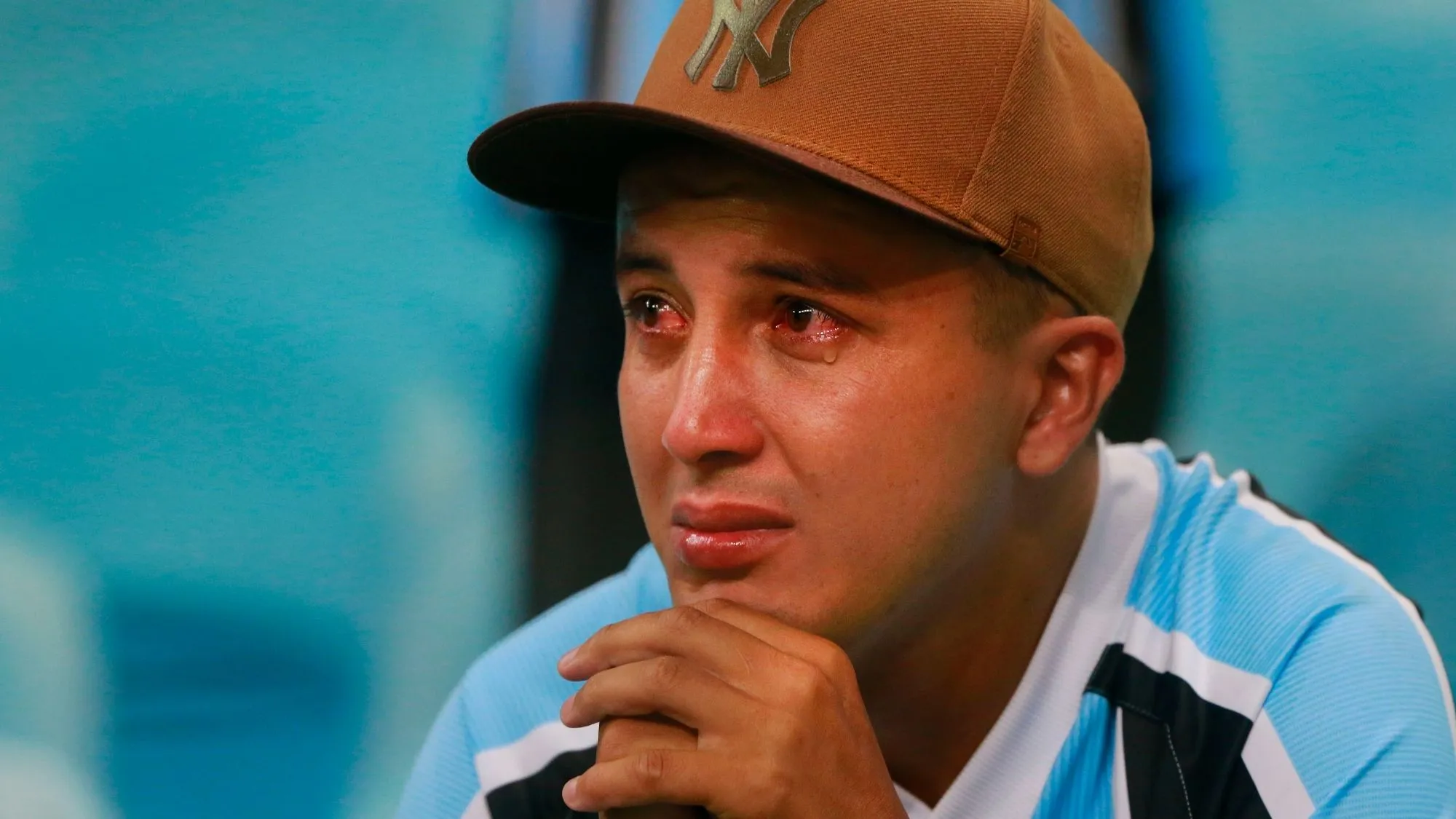 The Unspoken Rules About When Men Are ‘Allowed’ to Cry – DNYUZ