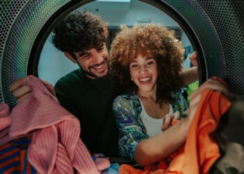 These Flirting Tactics Work Best for Men and Women, According to Psychology