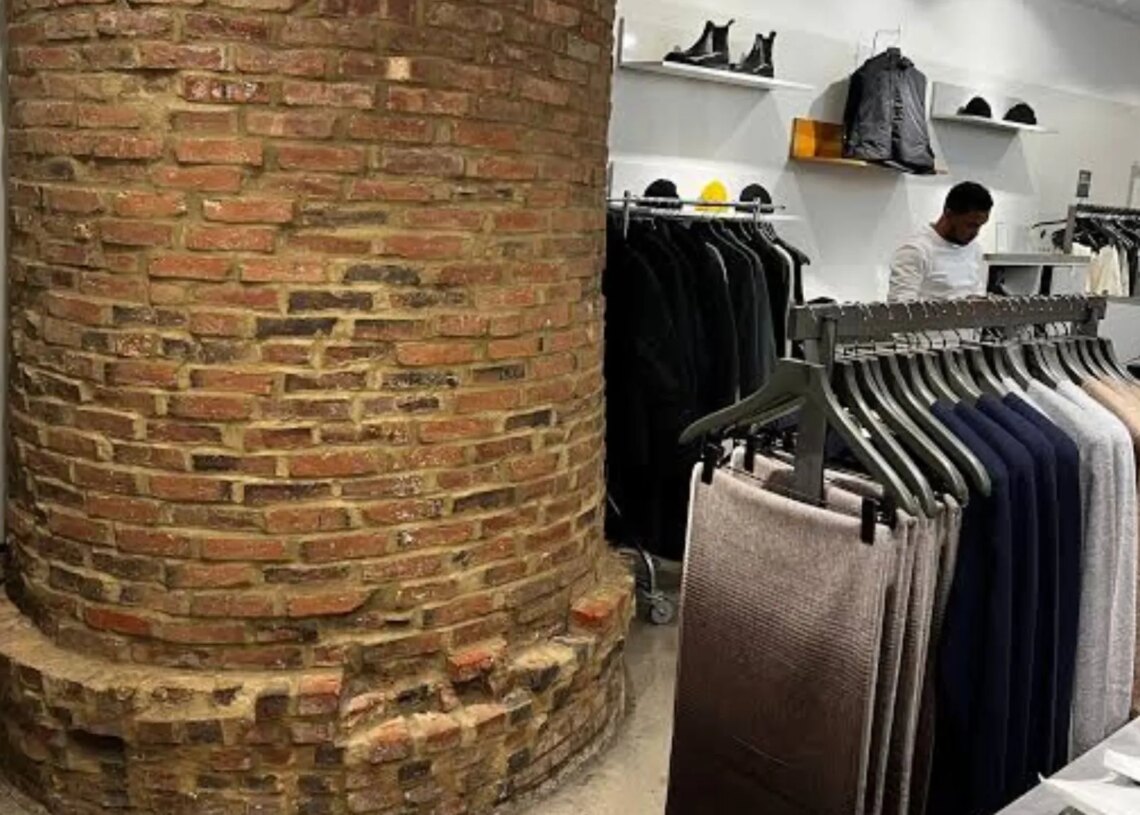 This Popular NYC Clothing Store Has a Dark History (and Some Say It’s Haunted)