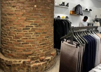 This Popular NYC Clothing Store Has a Dark History (and Some Say It’s Haunted)