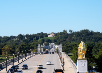 D.C. and Virginia sue to block Trump’s proposed triumphal arch