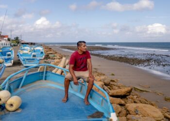 Seize crew, then blow up boat. U.S. shifts tactics in anti-drug strikes at sea.