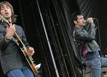 3 Post-Punk Songs of the 2000s I Can’t Believe Millennials Forgot About