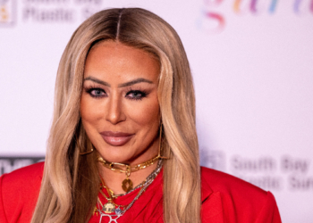 Pop Singer Says She Was Served Lawsuit in Middle of Concert