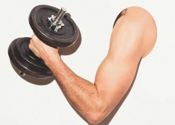 Why Biceps Are Having a Very Horny Moment Right Now