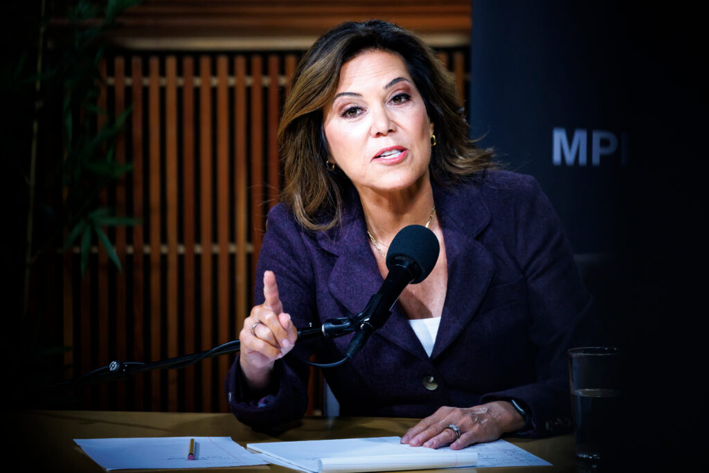 Michele Tafoya, NFL reporter turned Senate hopeful, toes the line on Trump