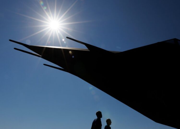 In broad daylight, Smithsonian readies a once-secret stealth fighter for debut