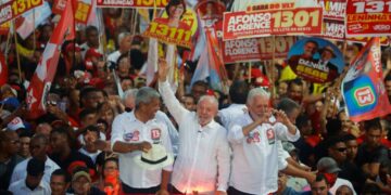 Lula wins reelection in Brazil, halting Latin America’s rightward shift