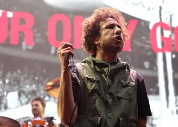 Zack de la Rocha Reveals the Punk Band He Believes Is a ‘Bridge’ To Get Into Rage Against The Machine
