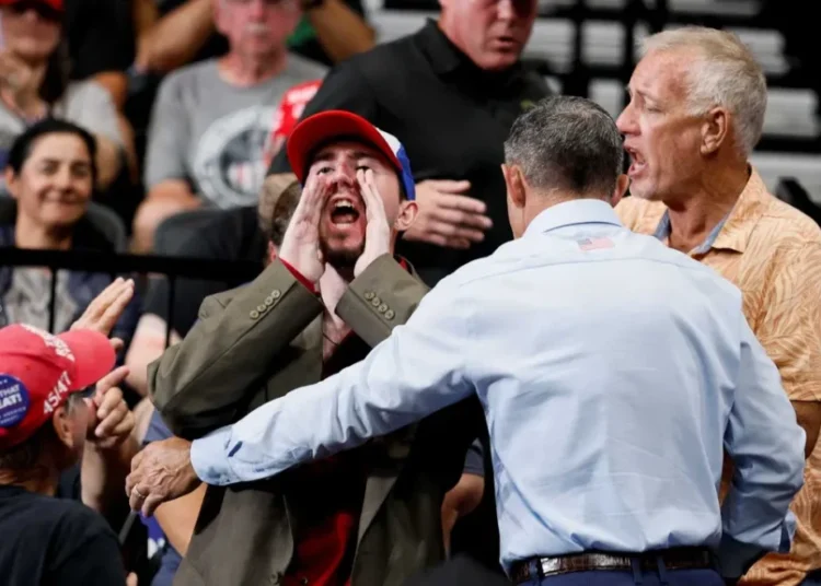 ‘Shut up! Shut up, dope!’ Trump loses it as three protesters interrupt him at rally