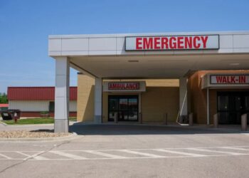 Hospitals go dark in red states that thumbed their noses at Obamacare money: study