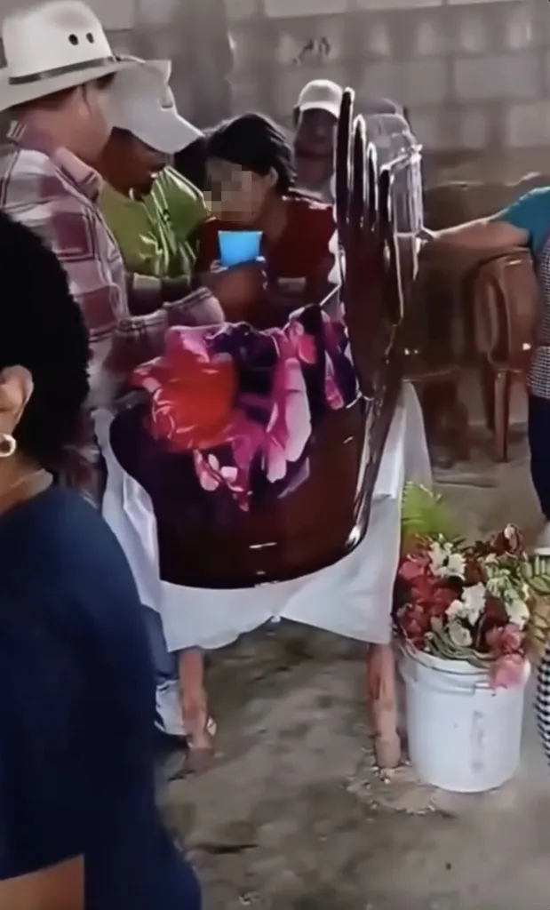 The dramatic ordeal unfolded after the teen, named Yuleidy Ixcotoyac, reportedly passed out while being driven to a medical center by her dad, Abraham Ixcotoyac.