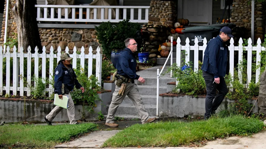 Trump DOJ’s ‘very unusual’ moves in raid of Dem lawmaker’s home baffle expert